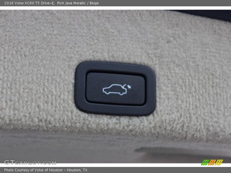 Rich Java Metallic / Beige 2016 Volvo XC60 T5 Drive-E