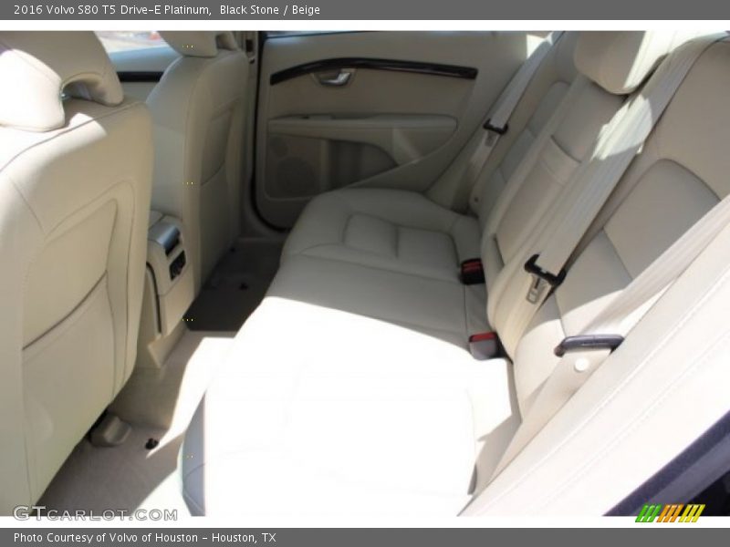 Rear Seat of 2016 S80 T5 Drive-E Platinum