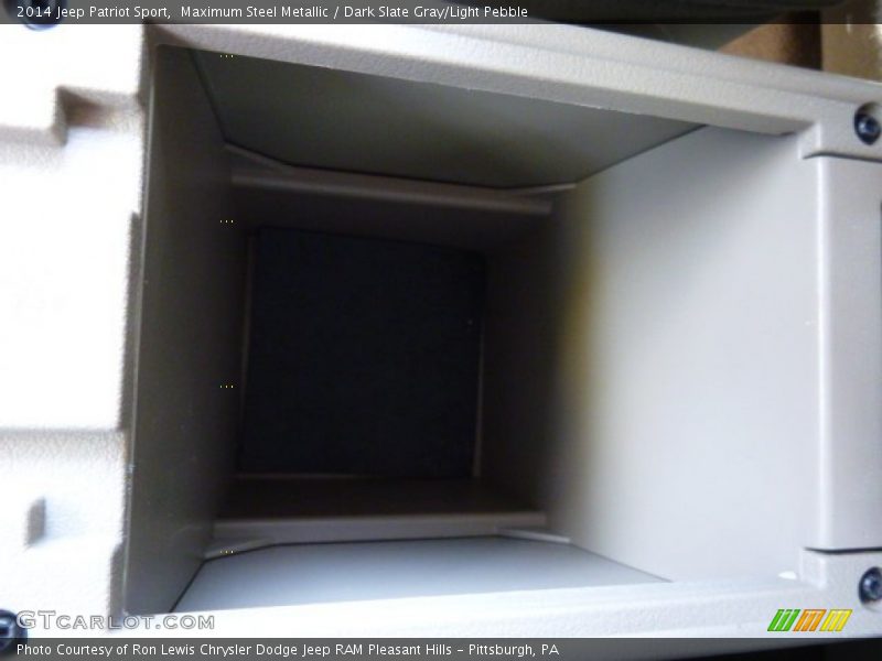 Maximum Steel Metallic / Dark Slate Gray/Light Pebble 2014 Jeep Patriot Sport