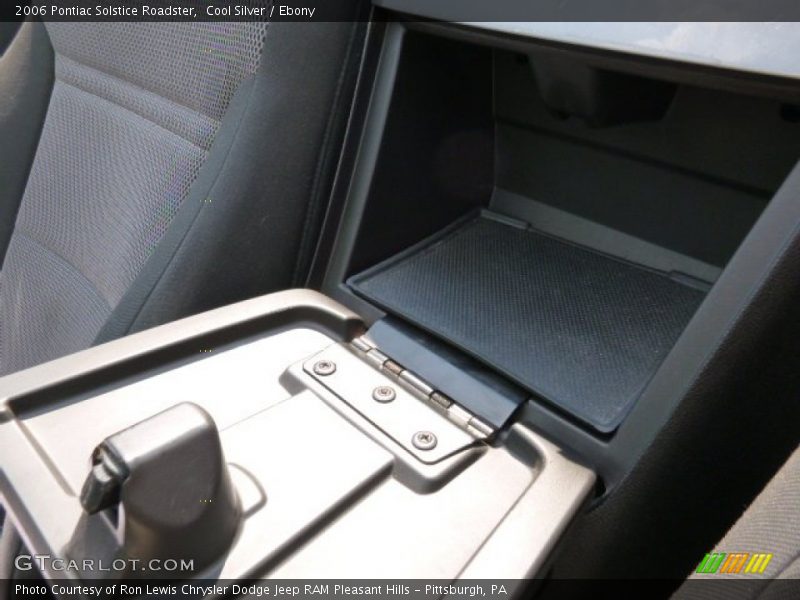 Cool Silver / Ebony 2006 Pontiac Solstice Roadster