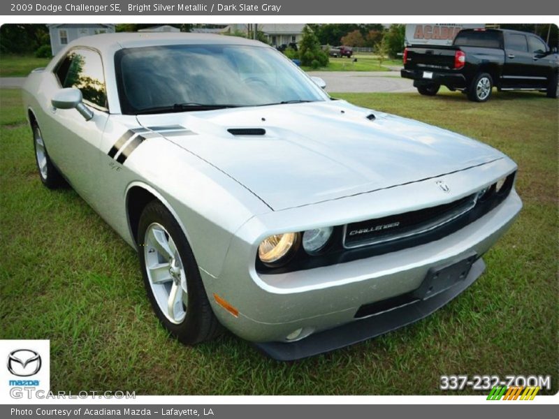Bright Silver Metallic / Dark Slate Gray 2009 Dodge Challenger SE
