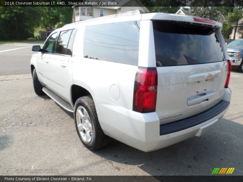  2016 Suburban LT 4WD Silver Ice Metallic