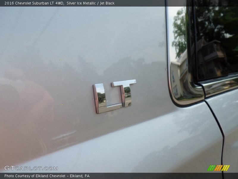 Silver Ice Metallic / Jet Black 2016 Chevrolet Suburban LT 4WD