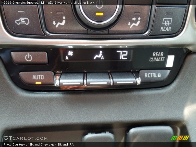 Silver Ice Metallic / Jet Black 2016 Chevrolet Suburban LT 4WD