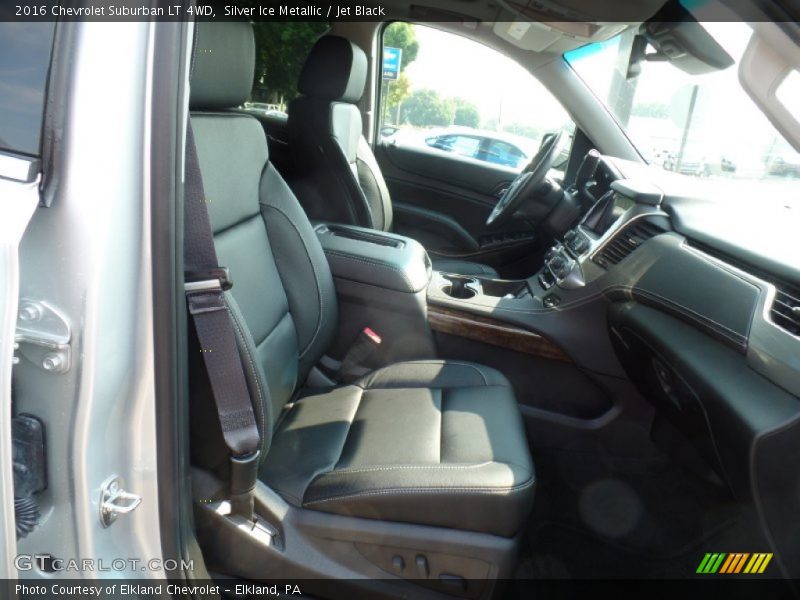 Silver Ice Metallic / Jet Black 2016 Chevrolet Suburban LT 4WD
