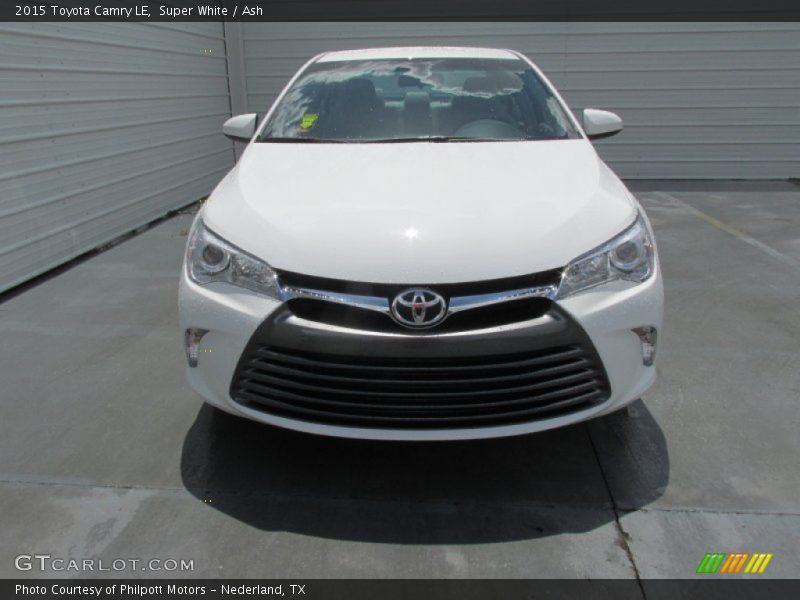 Super White / Ash 2015 Toyota Camry LE