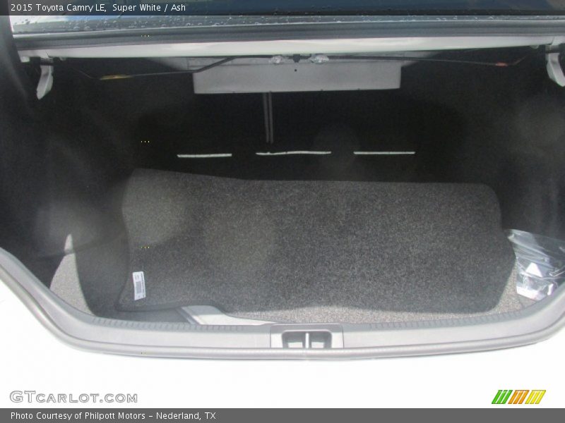 Super White / Ash 2015 Toyota Camry LE