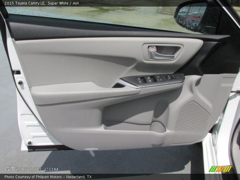 Super White / Ash 2015 Toyota Camry LE