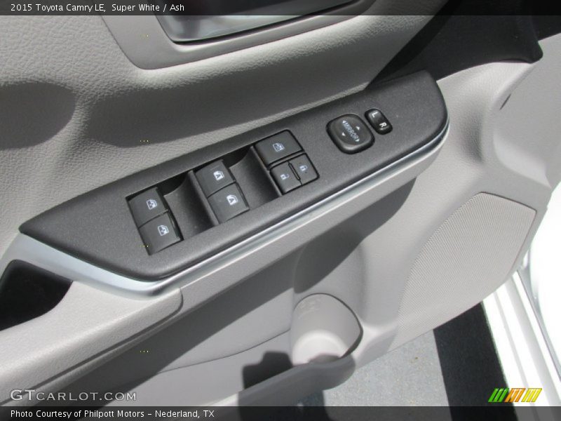 Super White / Ash 2015 Toyota Camry LE