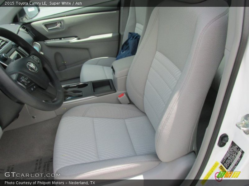 Super White / Ash 2015 Toyota Camry LE