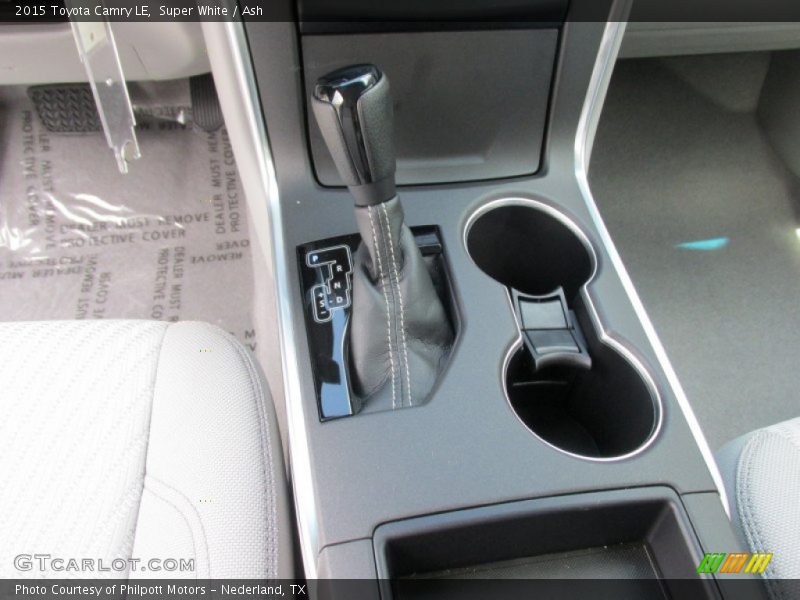 Super White / Ash 2015 Toyota Camry LE