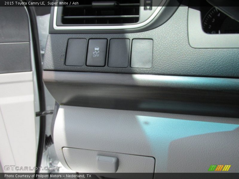 Super White / Ash 2015 Toyota Camry LE