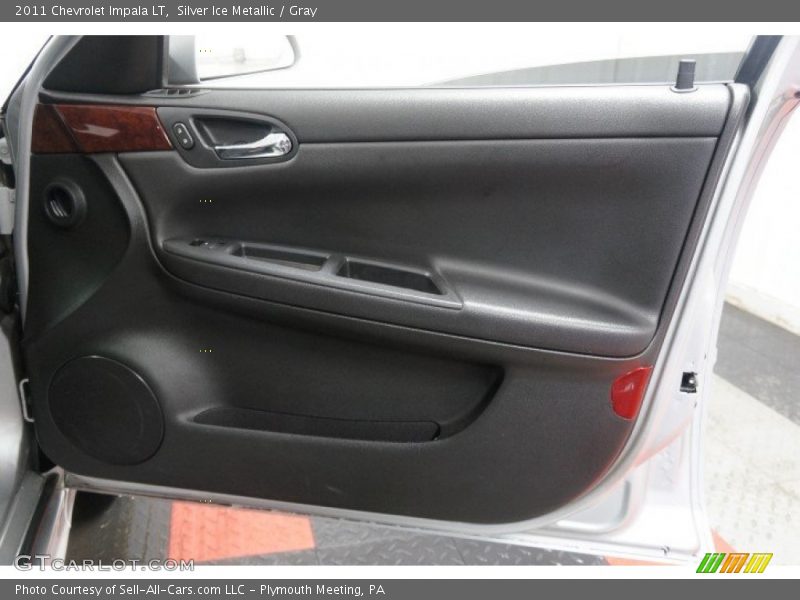 Silver Ice Metallic / Gray 2011 Chevrolet Impala LT