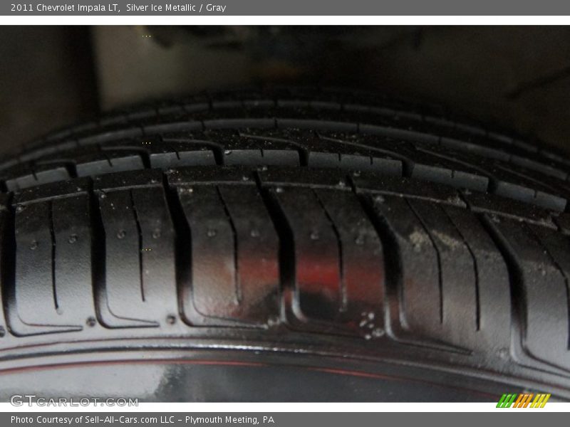 Silver Ice Metallic / Gray 2011 Chevrolet Impala LT