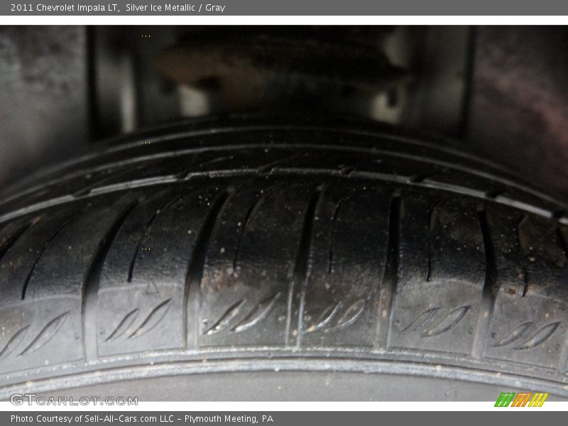 Silver Ice Metallic / Gray 2011 Chevrolet Impala LT