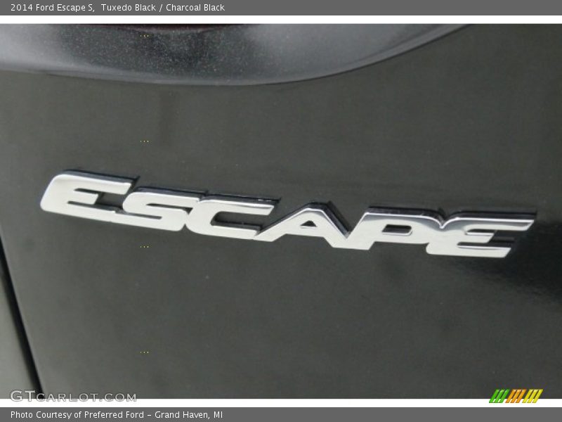 Tuxedo Black / Charcoal Black 2014 Ford Escape S