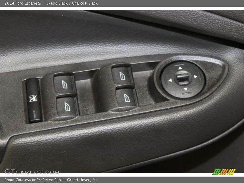 Tuxedo Black / Charcoal Black 2014 Ford Escape S