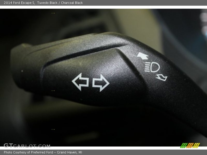 Tuxedo Black / Charcoal Black 2014 Ford Escape S