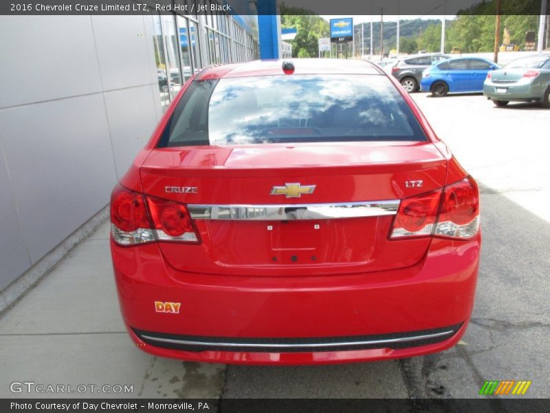 Red Hot / Jet Black 2016 Chevrolet Cruze Limited LTZ