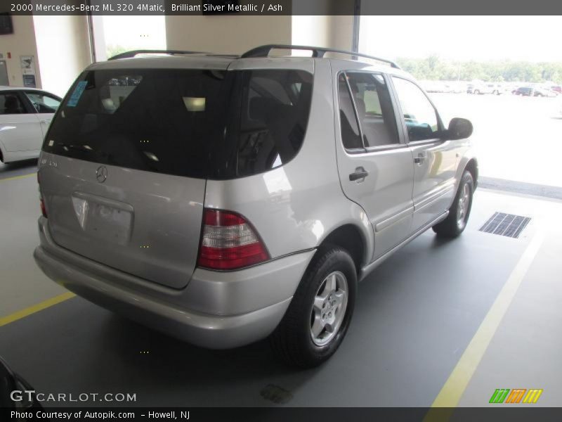 Brilliant Silver Metallic / Ash 2000 Mercedes-Benz ML 320 4Matic