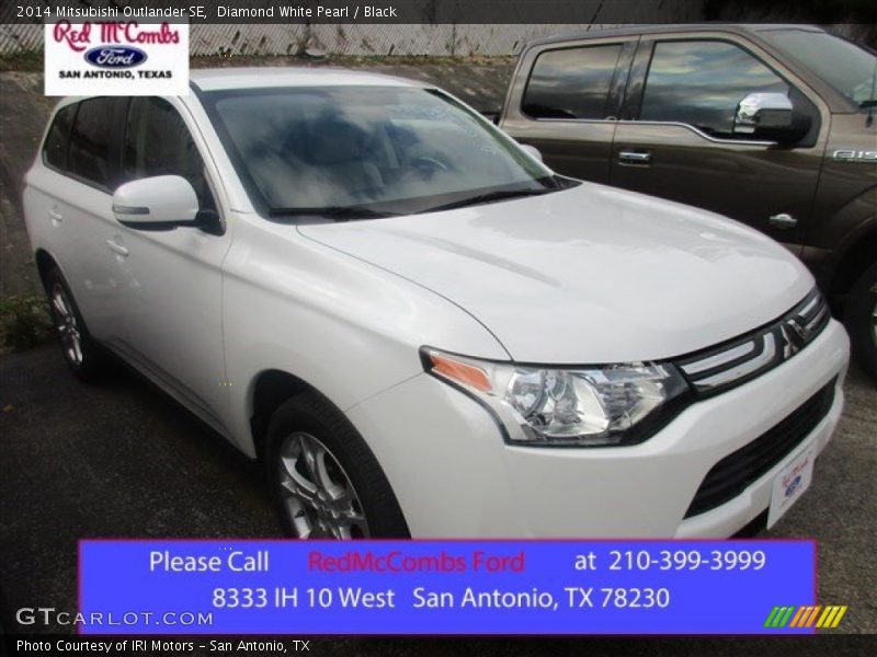 Diamond White Pearl / Black 2014 Mitsubishi Outlander SE