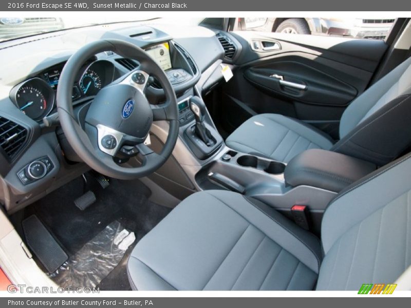 Sunset Metallic / Charcoal Black 2016 Ford Escape SE 4WD
