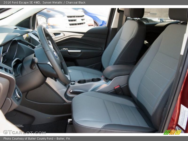 Sunset Metallic / Charcoal Black 2016 Ford Escape SE 4WD