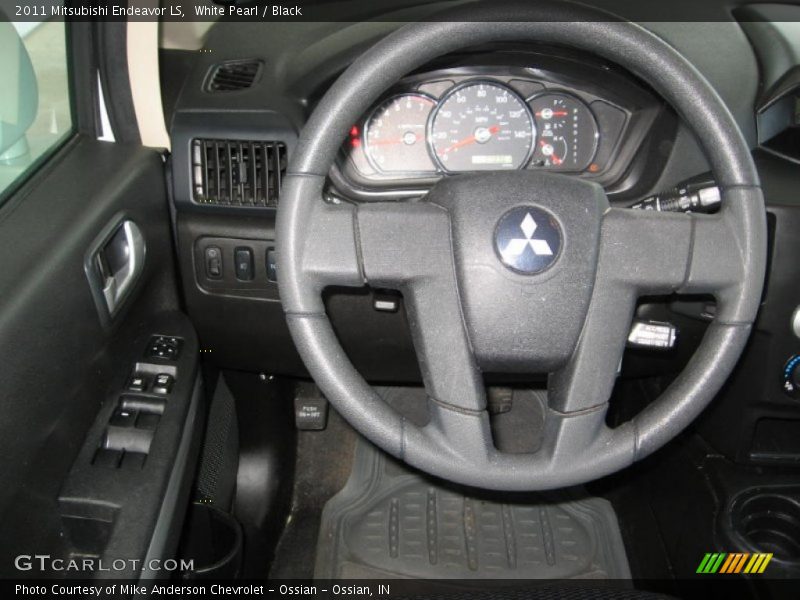 White Pearl / Black 2011 Mitsubishi Endeavor LS