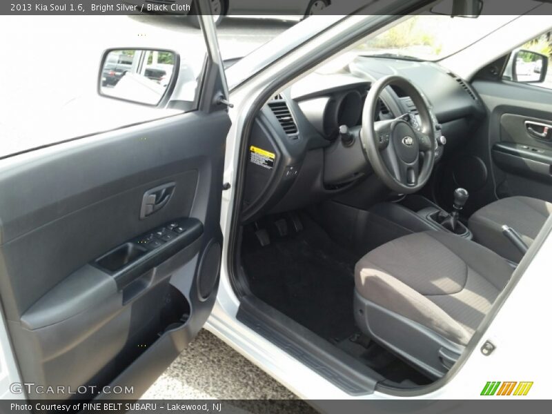 Bright Silver / Black Cloth 2013 Kia Soul 1.6