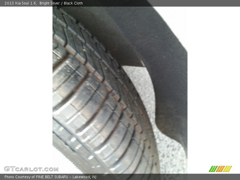 Bright Silver / Black Cloth 2013 Kia Soul 1.6