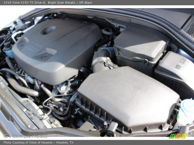 Bright Silver Metallic / Off-Black 2016 Volvo XC60 T5 Drive-E