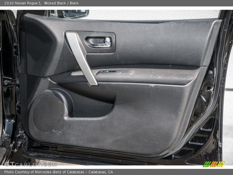 Wicked Black / Black 2010 Nissan Rogue S