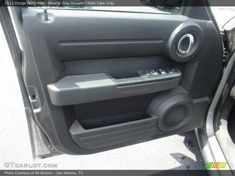 Mineral Gray Metallic / Dark Slate Gray 2011 Dodge Nitro Heat