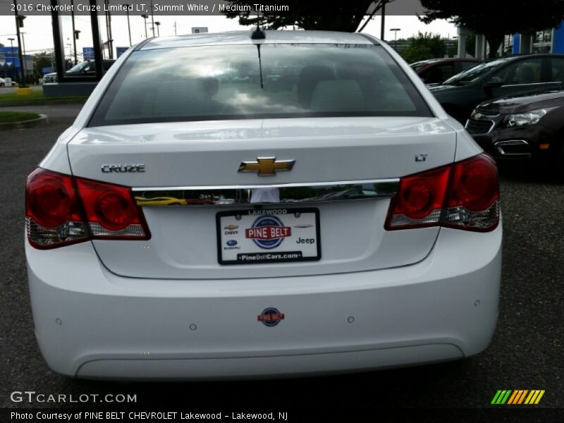 Summit White / Medium Titanium 2016 Chevrolet Cruze Limited LT
