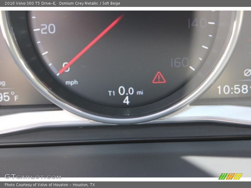 Osmium Grey Metallic / Soft Beige 2016 Volvo S60 T5 Drive-E