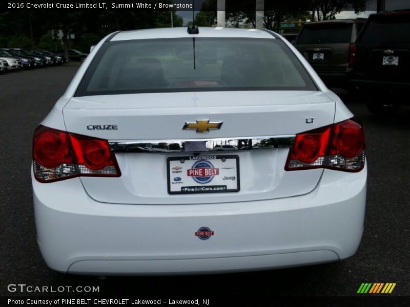 Summit White / Brownstone 2016 Chevrolet Cruze Limited LT