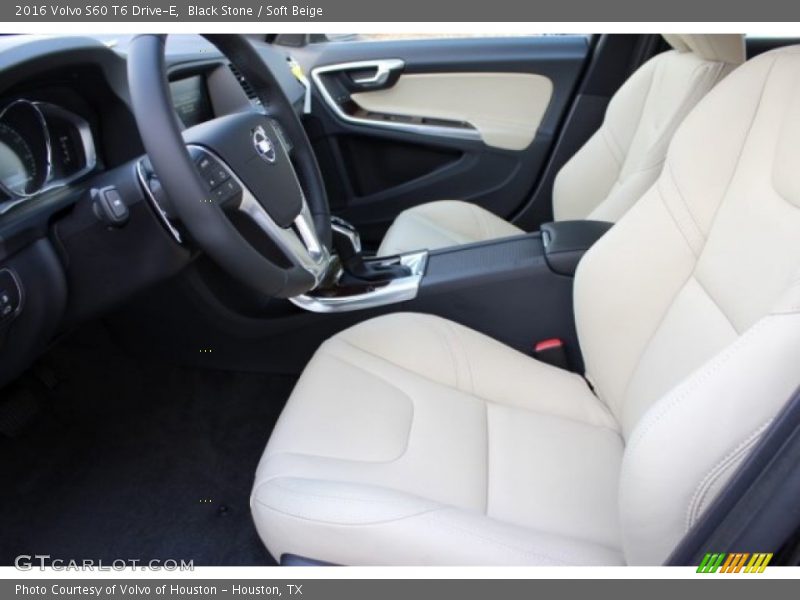 Front Seat of 2016 S60 T6 Drive-E