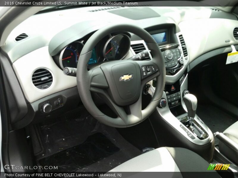 Summit White / Jet Black/Medium Titanium 2016 Chevrolet Cruze Limited LS