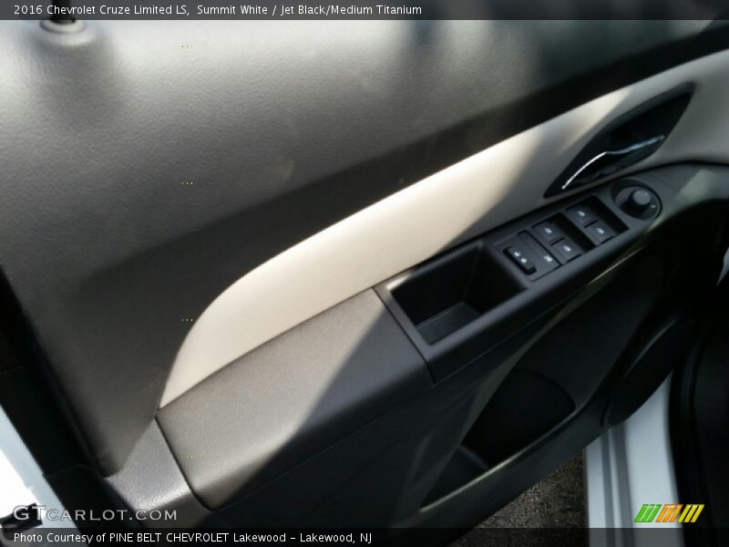Summit White / Jet Black/Medium Titanium 2016 Chevrolet Cruze Limited LS