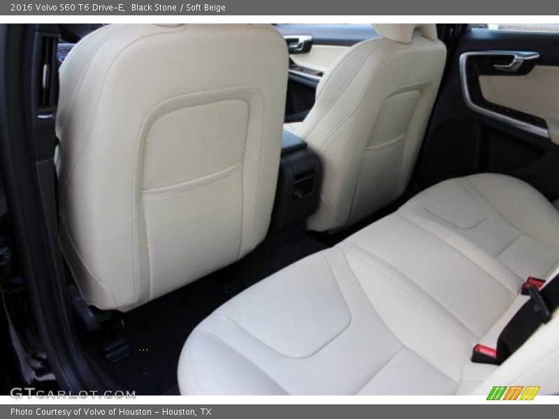 Rear Seat of 2016 S60 T6 Drive-E