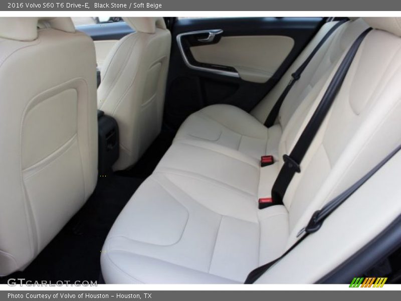 Rear Seat of 2016 S60 T6 Drive-E