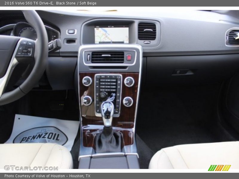 Controls of 2016 S60 T6 Drive-E