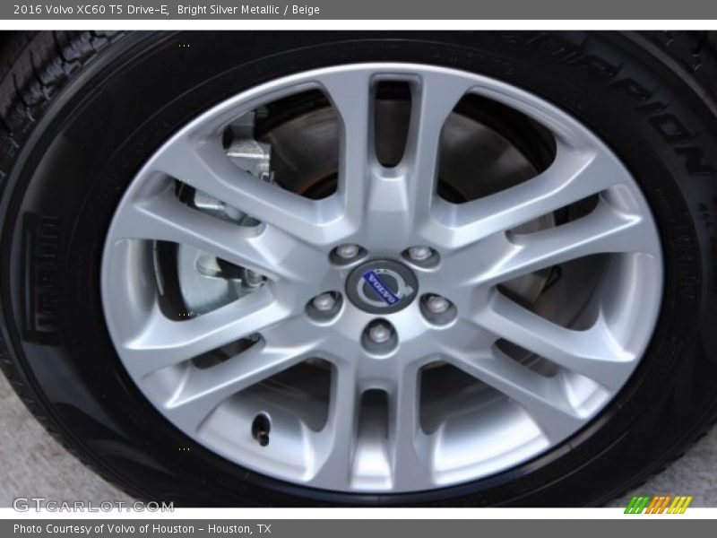 Bright Silver Metallic / Beige 2016 Volvo XC60 T5 Drive-E