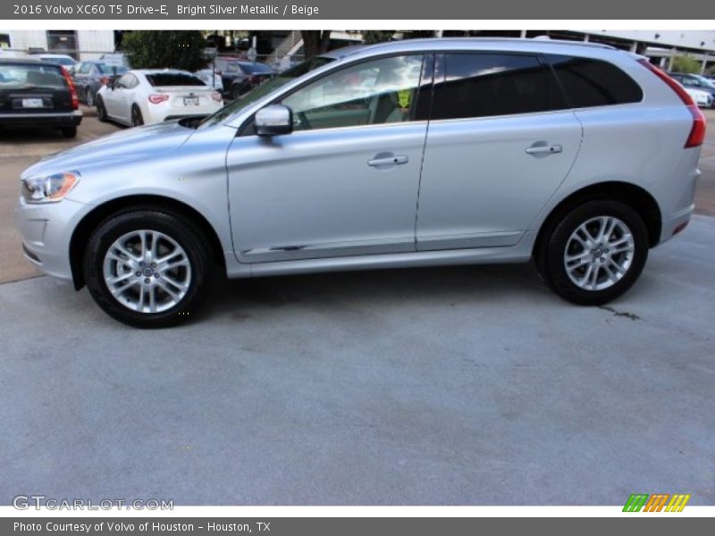 Bright Silver Metallic / Beige 2016 Volvo XC60 T5 Drive-E