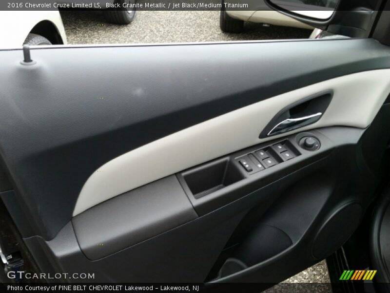 Black Granite Metallic / Jet Black/Medium Titanium 2016 Chevrolet Cruze Limited LS