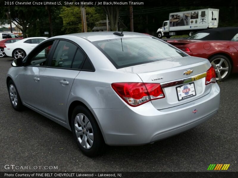 Silver Ice Metallic / Jet Black/Medium Titanium 2016 Chevrolet Cruze Limited LS