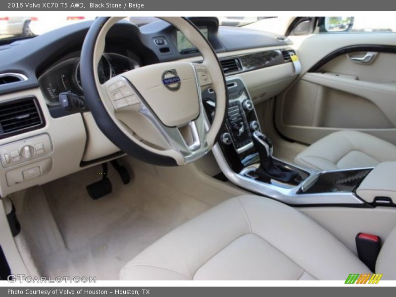  2016 XC70 T5 AWD Beige Interior