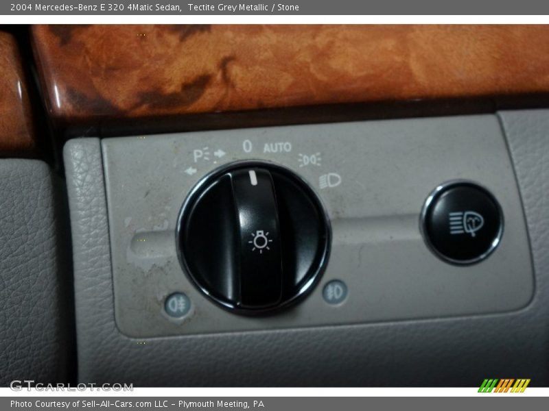 Controls of 2004 E 320 4Matic Sedan