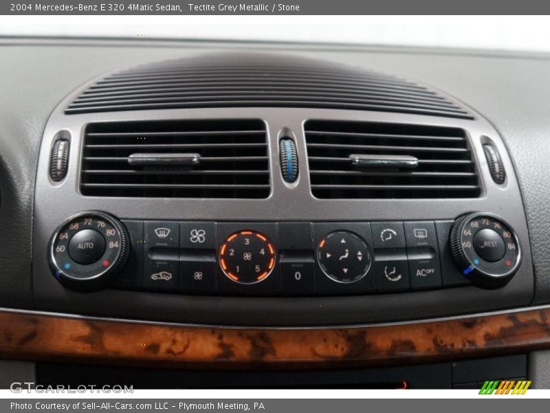 Controls of 2004 E 320 4Matic Sedan