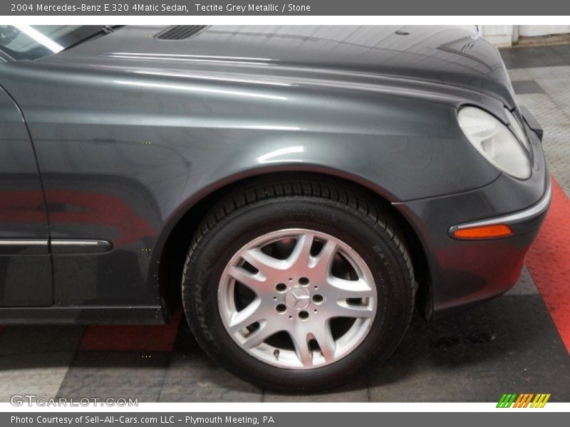  2004 E 320 4Matic Sedan Wheel